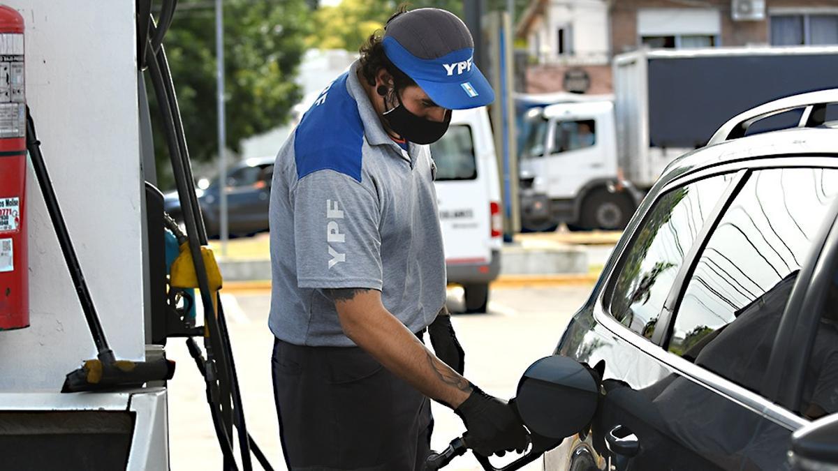 A partir de enero el combustible aumentará un 4%