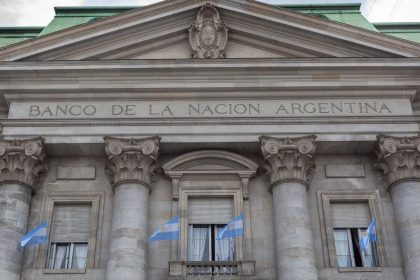 A través de un Decreto, el Banco Nación será una Sociedad Anónima, ¿Qué va a pasar con los clientes? y ¿Cómo será la transición?