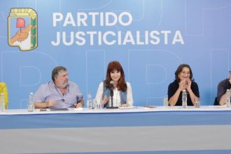 Luego del lanzamiento del espacio de Axel Kicillof, Cristina Kirchner encabezó la primera reunión del PJ